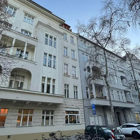Central, Charming Studio For Up To 3 People In Historic Building